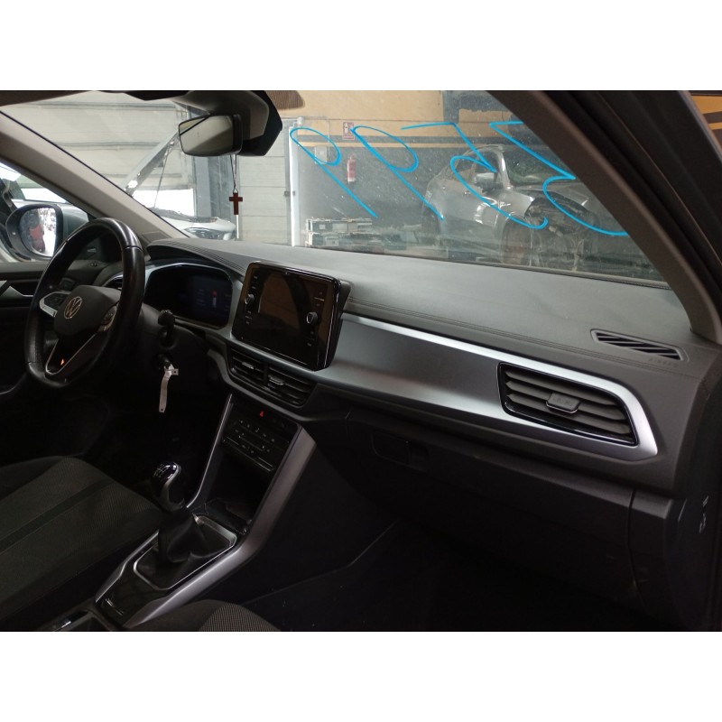 volkswagen t-roc (a11, d11) del año 2022