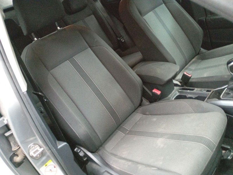 volkswagen t-roc (a11, d11) del año 2022