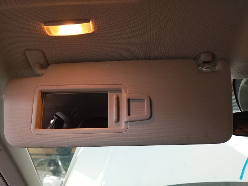 Recambio de parasol izquierdo para volkswagen t-roc (a11, d11) 2.0 tdi scr referencia OEM IAM   