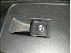 MANDO ELEVALUNAS TRASERO DERECHO 