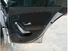 GUARNECIDO PUERTA TRASERA DERECHA 