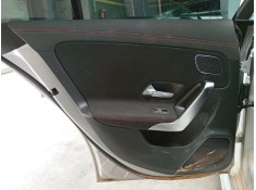 GUARNECIDO PUERTA TRASERA IZQUIERDA 