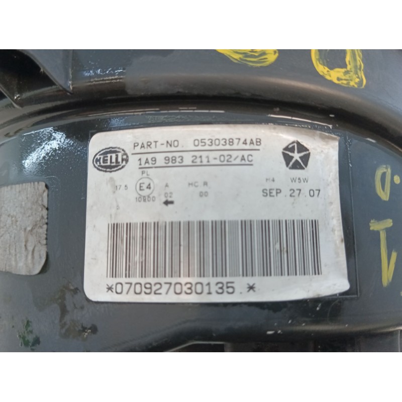 Recambio de faro derecho para chrysler jeep patriot limited referencia OEM IAM 1A9983211  
