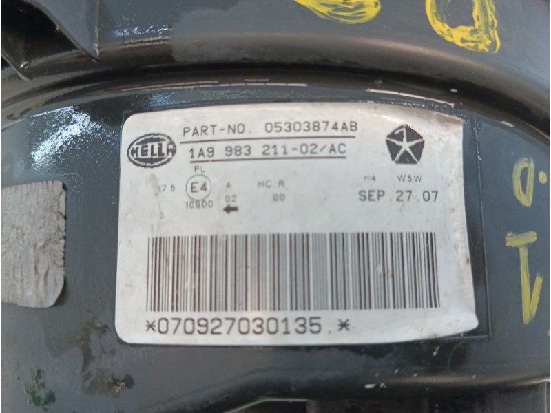 Recambio de faro derecho para chrysler jeep patriot limited referencia OEM IAM 1A9983211  