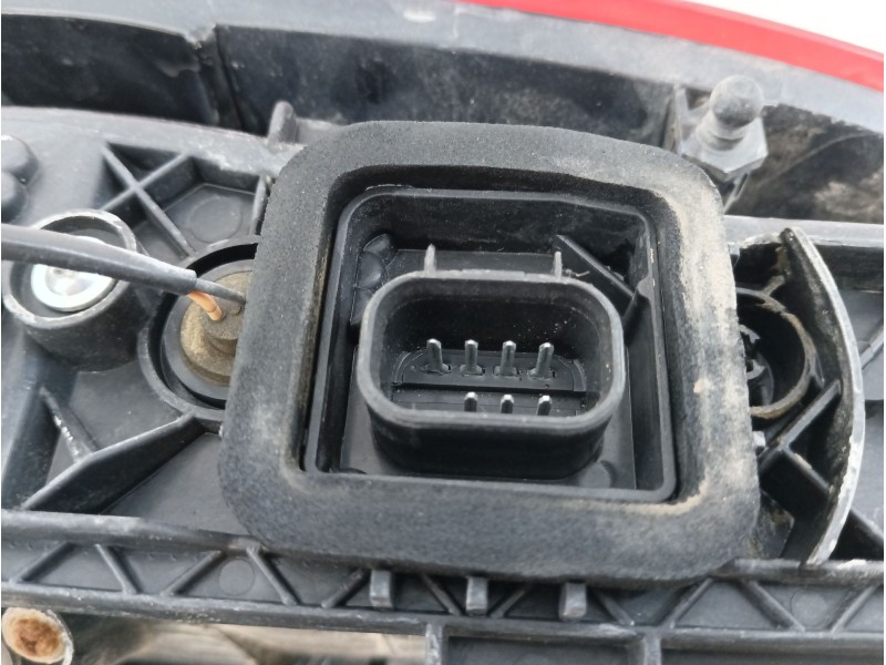 Recambio de piloto trasero derecho para opel combo d 1.6 16v cdti referencia OEM IAM   