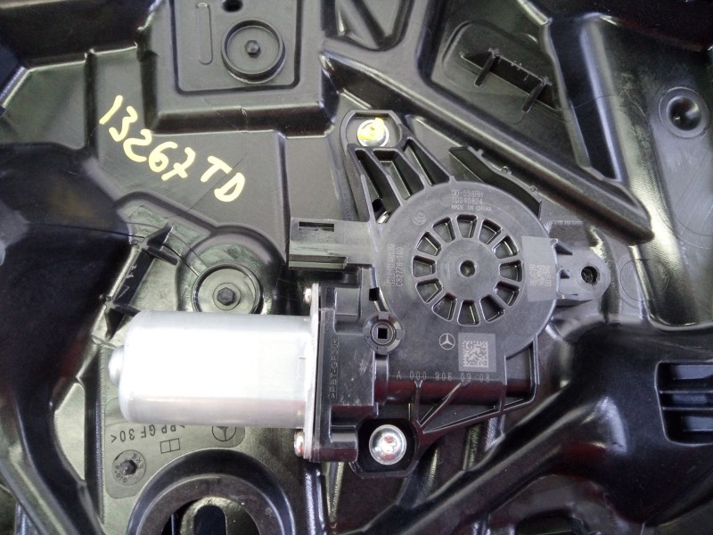 Recambio de elevalunas trasero derecho para mercedes-benz clase a sedán (v177) a 250 e (177.186) referencia OEM IAM   