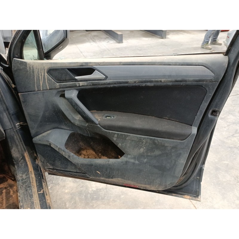 Recambio de guarnecido puerta delantera derecha para volkswagen tiguan (ad1, ax1) 2.0 tdi referencia OEM IAM   