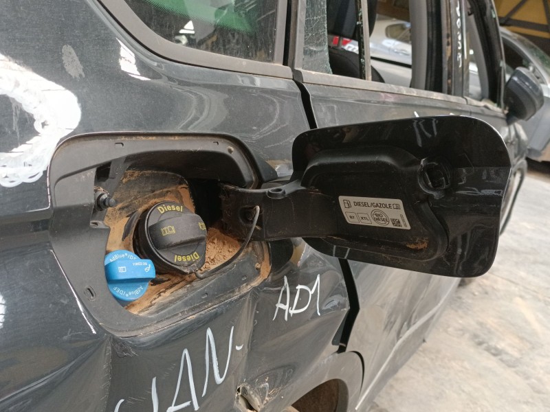 Recambio de tapa exterior combustible para volkswagen tiguan (ad1, ax1) 2.0 tdi referencia OEM IAM   
