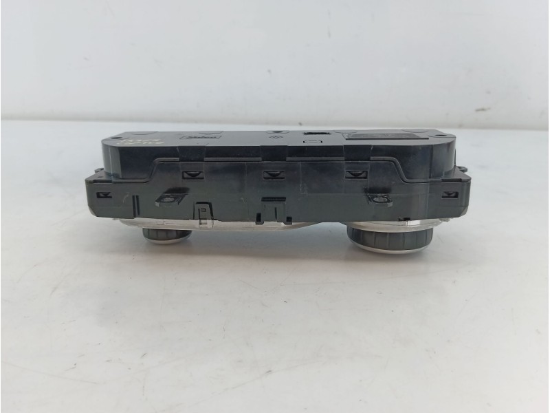 Recambio de mando climatizador para renault captur i (j5_, h5_) 1.5 dci 90 referencia OEM IAM E1071162E  