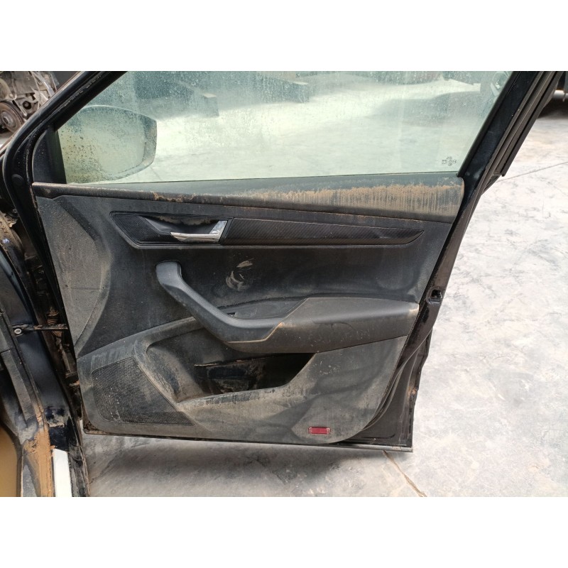 Recambio de guarnecido puerta delantera derecha para skoda karoq (nu7, nd7) 1.5 tsi referencia OEM IAM   