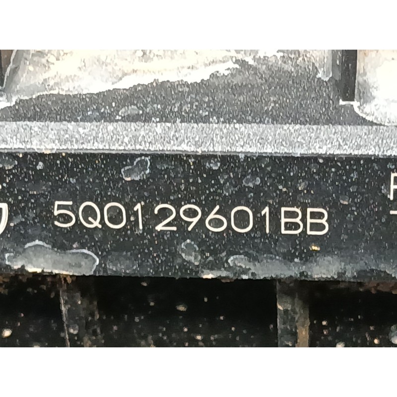 Recambio de filtro aire para skoda karoq (nu7, nd7) 1.5 tsi referencia OEM IAM 5Q0129601BB  