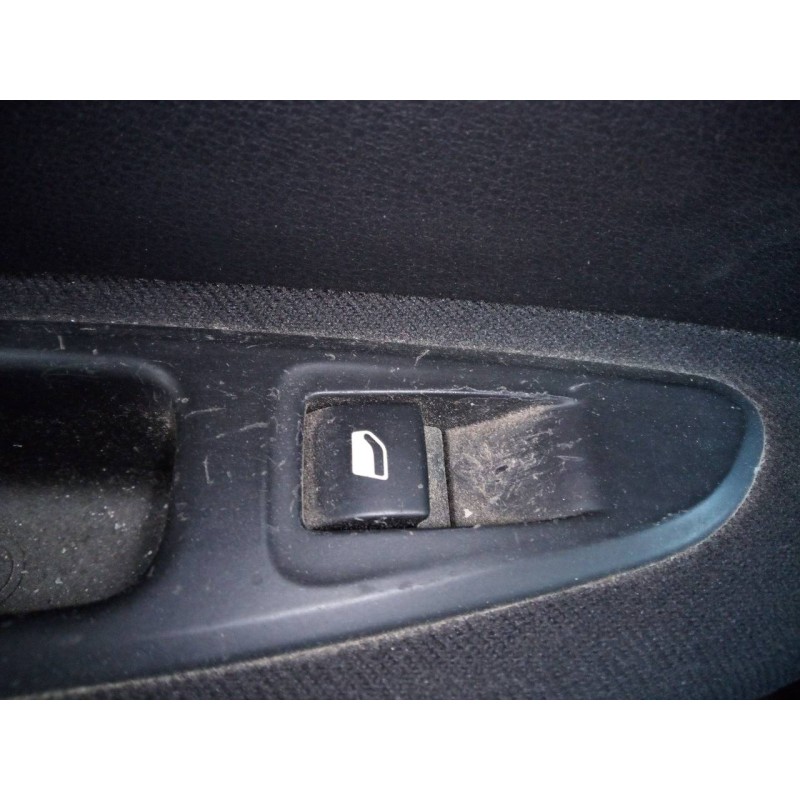 Recambio de mando elevalunas trasero izquierdo para peugeot 308 confort referencia OEM IAM   