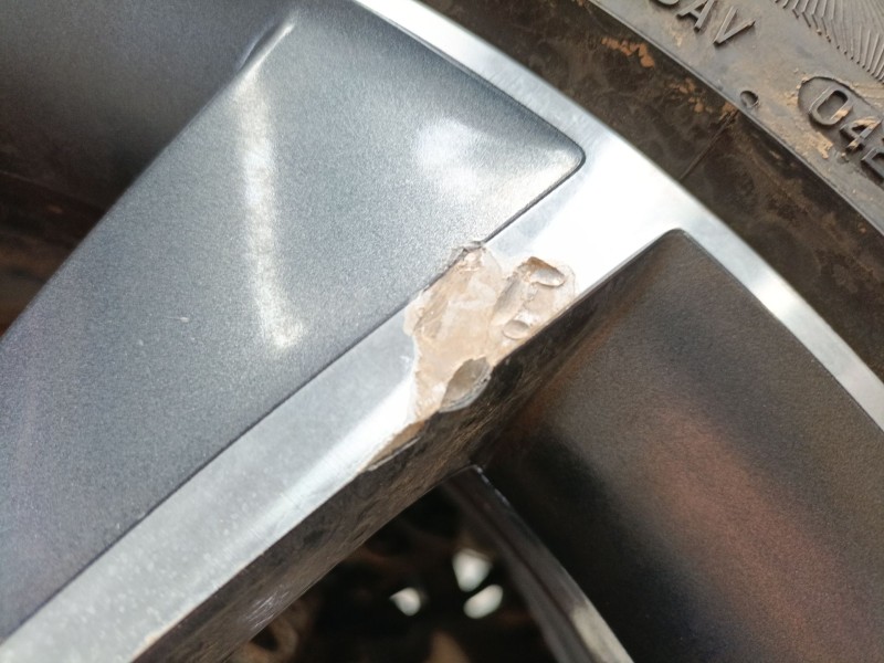 Recambio de llanta para skoda karoq (nu7, nd7) 1.5 tsi referencia OEM IAM 235/45/18  