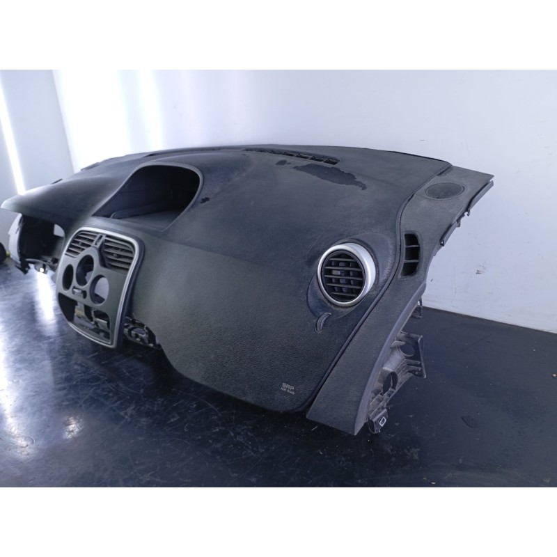 Recambio de salpicadero para renault kangoo express referencia OEM IAM   