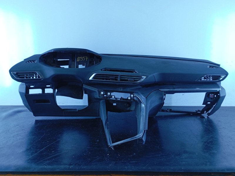 Recambio de salpicadero para peugeot 3008 gt line referencia OEM IAM   