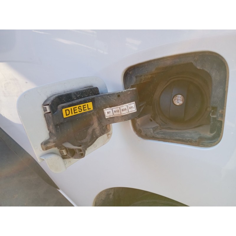 Recambio de tapa exterior combustible para fiat scudo furgoneta 2.0 multijet 145 (506) referencia OEM IAM   