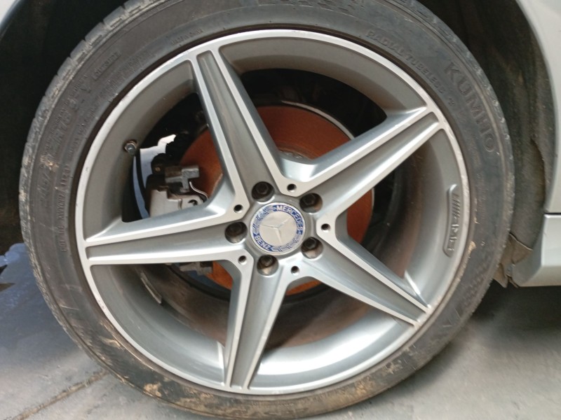 Recambio de juego llantas para mercedes-benz clase c (w205) c 220 bluetec / d (205.002, 205.004) referencia OEM IAM 225/45/18 24