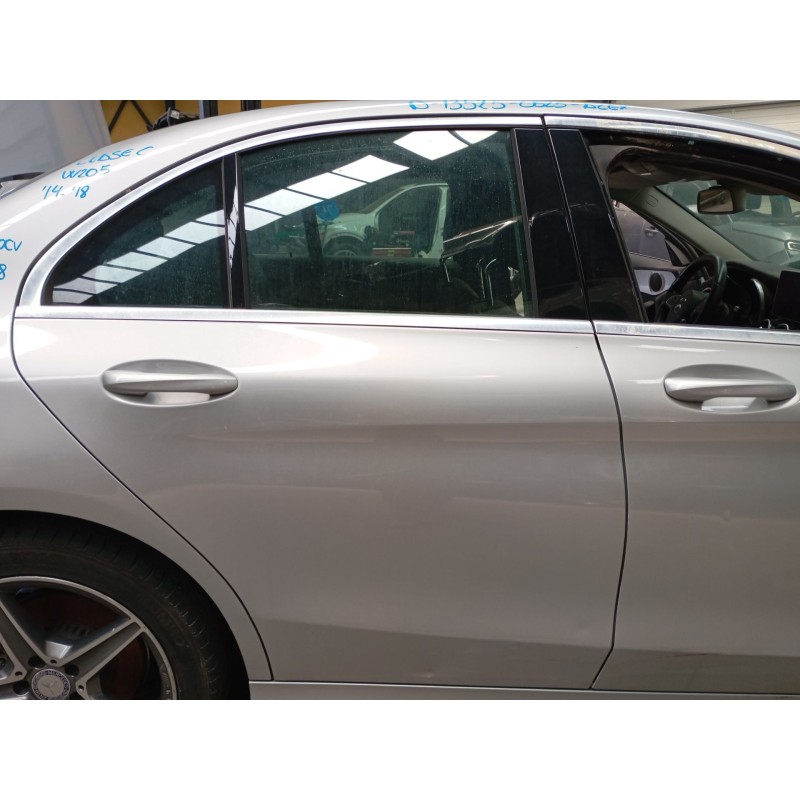 Recambio de puerta trasera derecha para mercedes-benz clase c (w205) c 220 bluetec / d (205.002, 205.004) referencia OEM IAM   