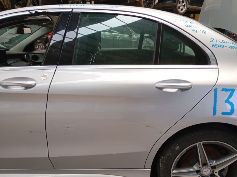 Recambio de puerta trasera izquierda para mercedes-benz clase c (w205) c 220 bluetec / d (205.002, 205.004) referencia OEM IAM  