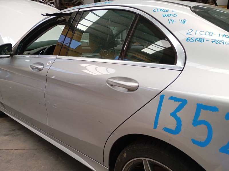 Recambio de puerta trasera izquierda para mercedes-benz clase c (w205) c 220 bluetec / d (205.002, 205.004) referencia OEM IAM  