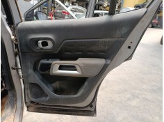 GUARNECIDO PUERTA TRASERA DERECHA 