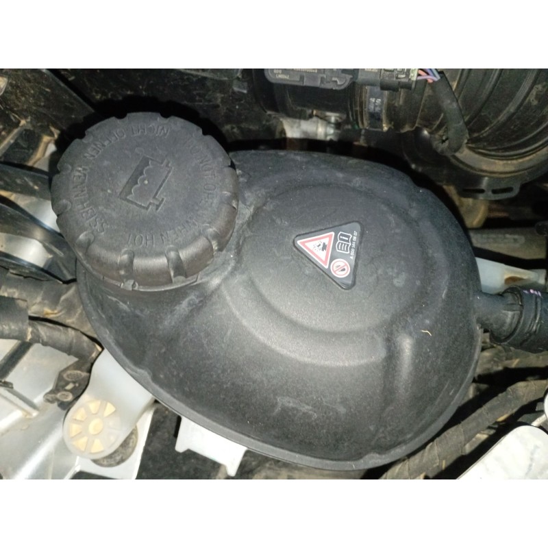 Recambio de deposito expansion para mercedes-benz clase c (w205) c 220 bluetec / d (205.002, 205.004) referencia OEM IAM   