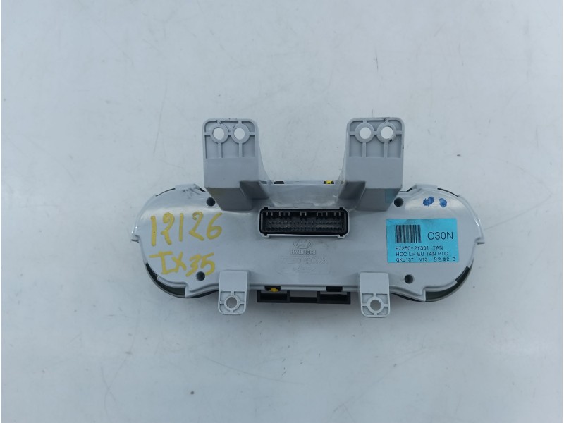 Recambio de mando climatizador para hyundai ix35 classic 2wd referencia OEM IAM 972502Y301  