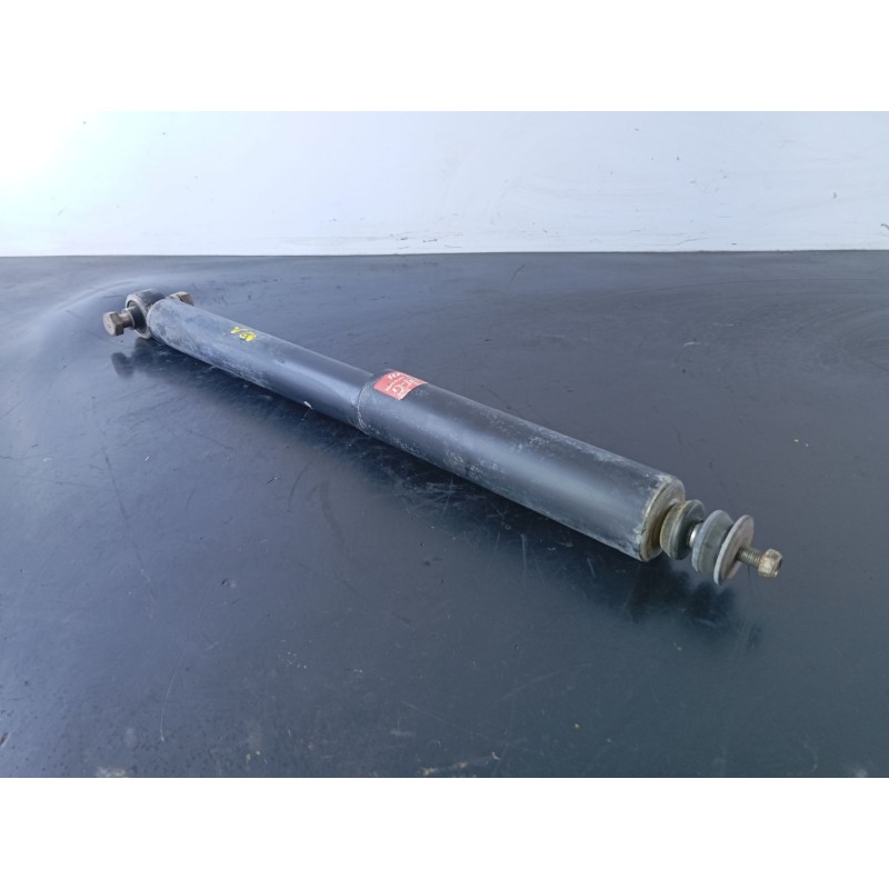 Recambio de amortiguador trasero izquierdo para mitsubishi montero (v60/v70) glx referencia OEM IAM 349057KYB  