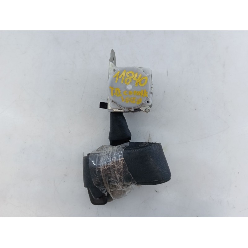 Recambio de cinturon seguridad trasero derecho para toyota corolla verso (r1) 2.2 d-4d luna referencia OEM IAM H073818  