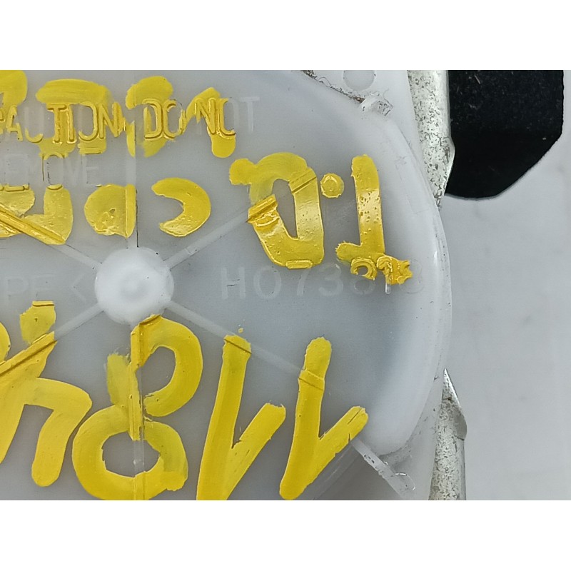 Recambio de cinturon seguridad trasero derecho para toyota corolla verso (r1) 2.2 d-4d luna referencia OEM IAM H073818  