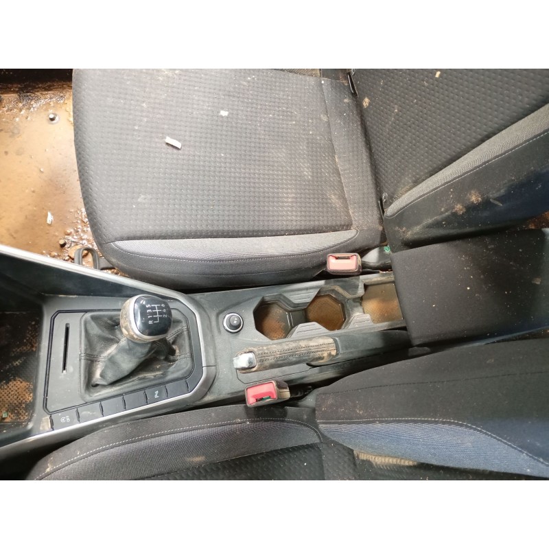 Recambio de consola central para volkswagen taigo (cs1) 1.0 tsi referencia OEM IAM   