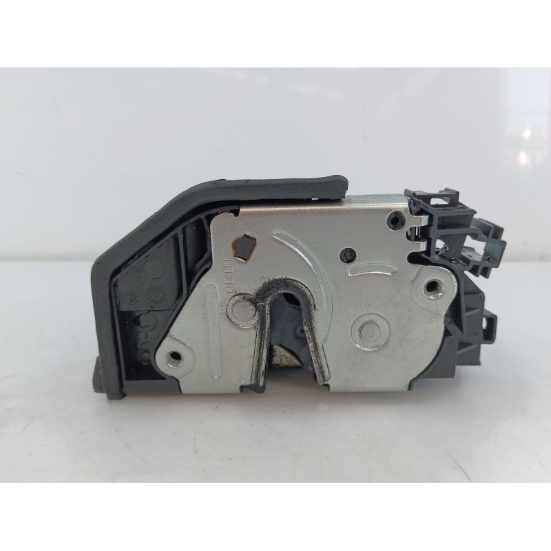 Recambio de cerradura puerta trasera derecha para bmw serie 1 lim. (f20/f21) 118d referencia OEM IAM 7229460  