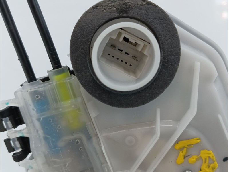 Recambio de cerradura puerta trasera derecha para toyota aygo (_b4_) 1.0 (kgb40) referencia OEM IAM 6905002391  