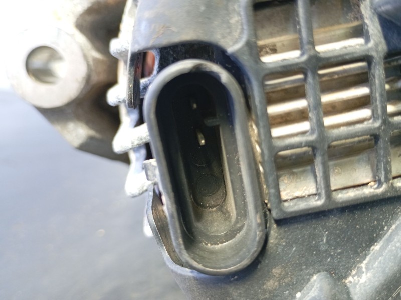 Recambio de alternador para ssangyong korando (ck) 2.2 xdi referencia OEM IAM   