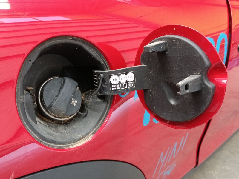 Recambio de tapa exterior combustible para mini mini (f56) cooper referencia OEM IAM   