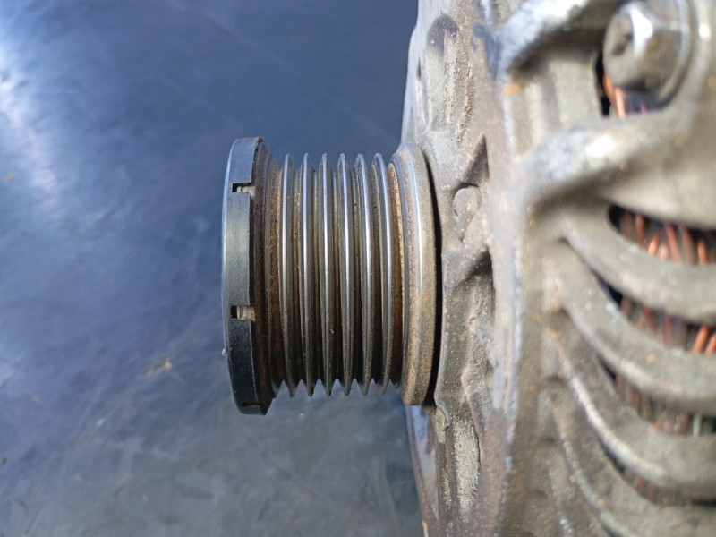 Recambio de alternador para renault laguna iii dynamique referencia OEM IAM   