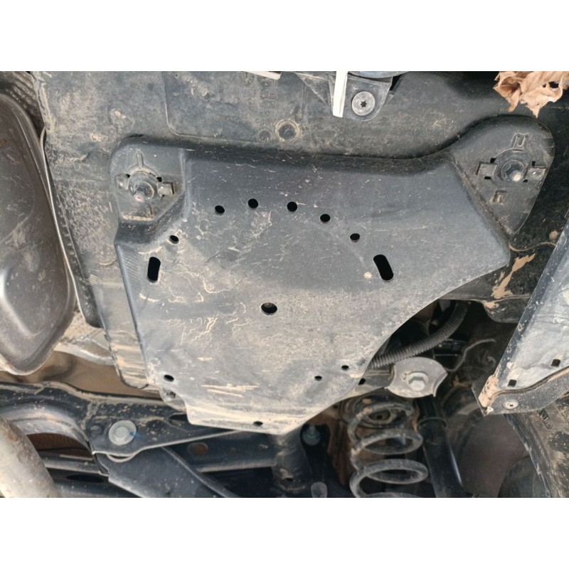 Recambio de adblue para audi q3 sportback (f3n) 35 tdi referencia OEM IAM 5QF131877N  