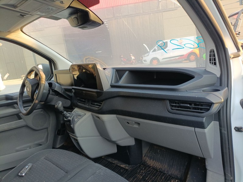 ford transit custom v710 furgoneta (nrn) del año 2024