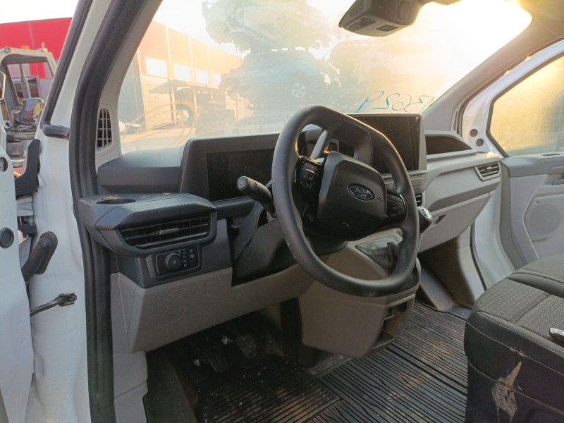 ford transit custom v710 furgoneta (nrn) del año 2024