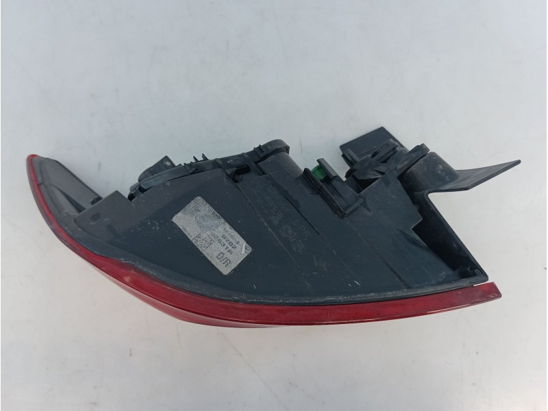 Recambio de piloto trasero derecho para renault clio iv societé referencia OEM IAM   