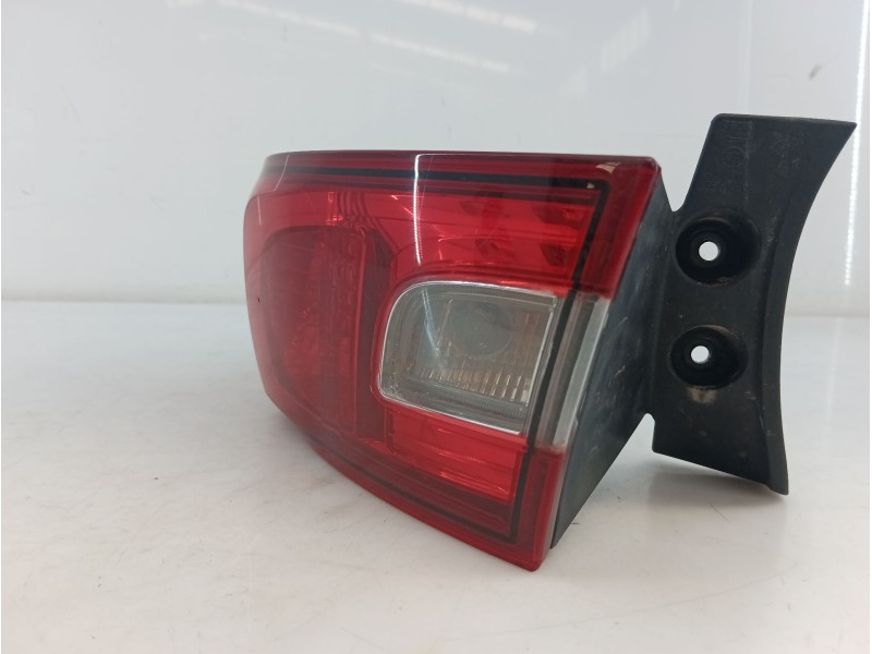 Recambio de piloto trasero derecho para renault clio iv societé referencia OEM IAM   