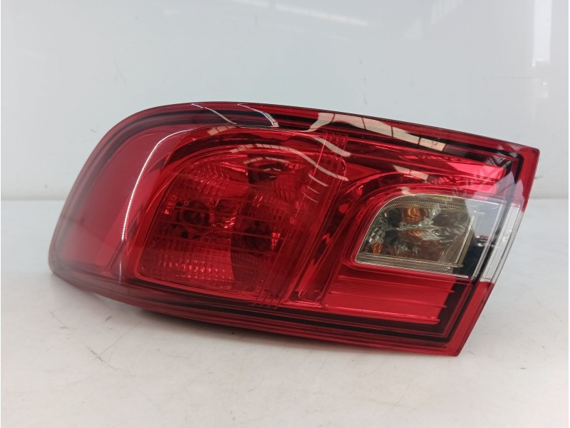 Recambio de piloto trasero derecho para renault clio iv business referencia OEM IAM   