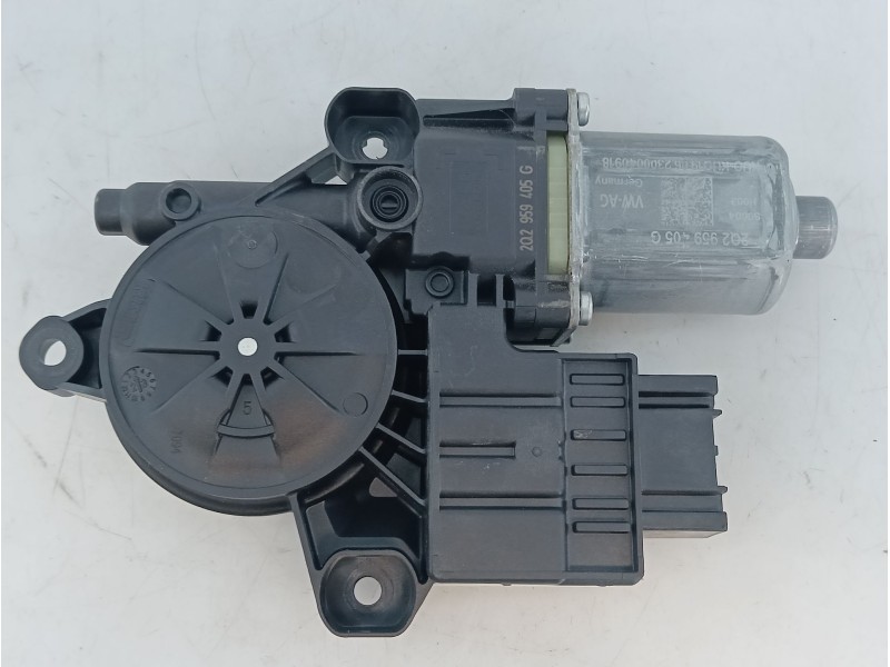 Recambio de motor elevalunas delantero izquierdo para volkswagen t-cross (c11, d31) 1.0 tsi referencia OEM IAM 0130822064  