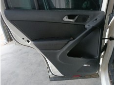 GUARNECIDO PUERTA TRASERA IZQUIERDA 