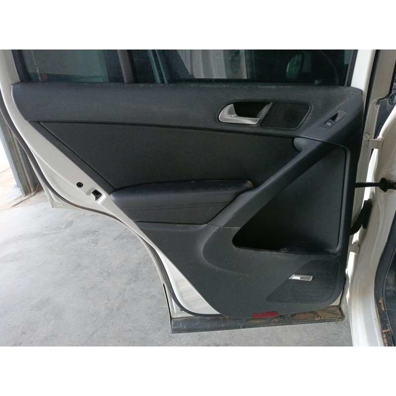 Recambio de guarnecido puerta trasera izquierda para volkswagen tiguan (5n_) 2.0 tfsi 4motion referencia OEM IAM   