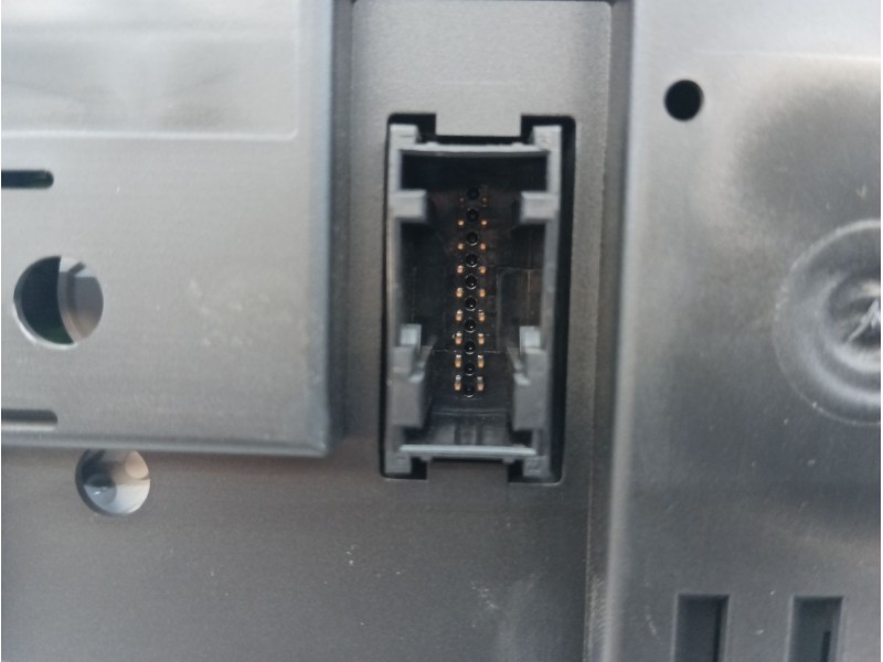 Recambio de cuadro instrumentos para bmw x1 (e84) sdrive 18 d referencia OEM IAM 225944311 381032227 