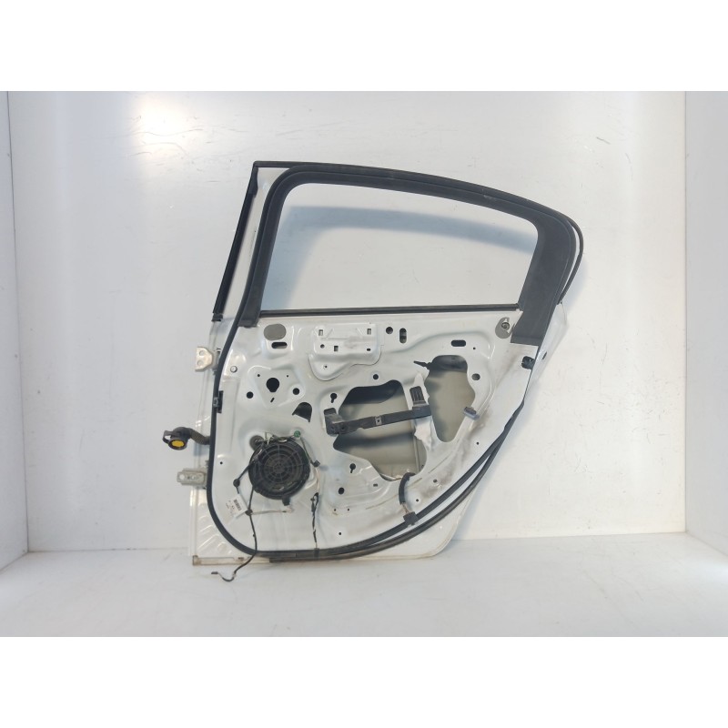 Recambio de puerta trasera derecha para peugeot 508 gt referencia OEM IAM   