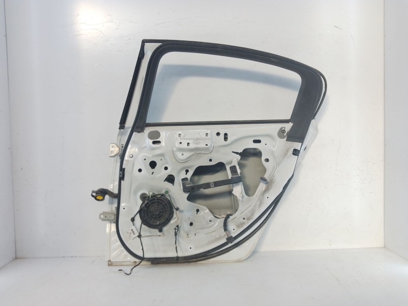 Recambio de puerta trasera derecha para peugeot 508 gt referencia OEM IAM   