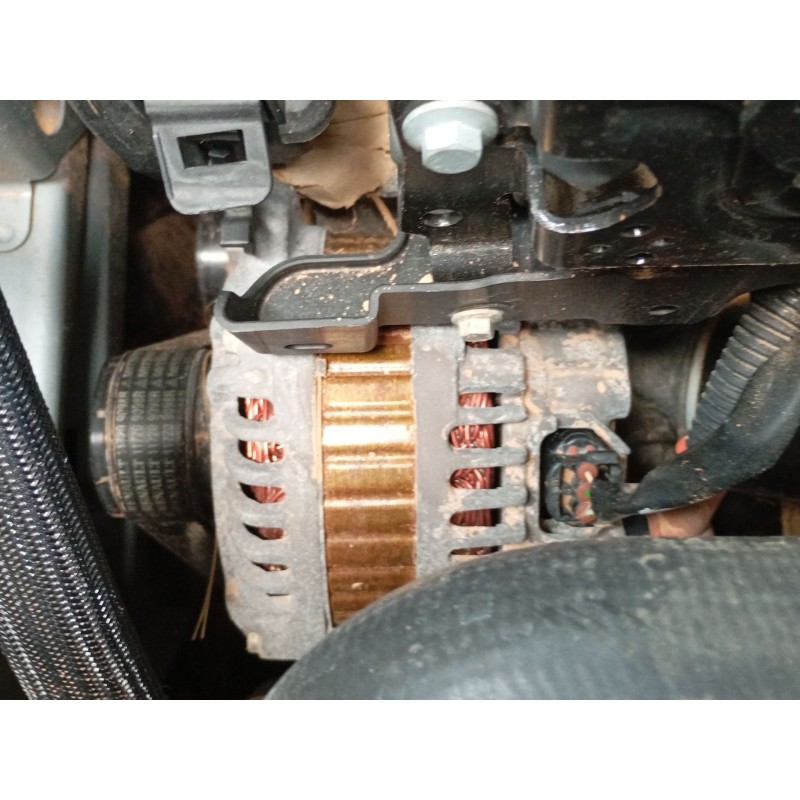 Recambio de alternador para nissan juke (f15) 1.5 dci referencia OEM IAM   