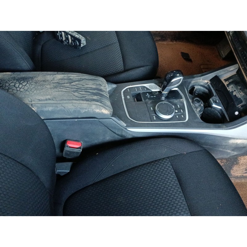 Recambio de consola central para bmw 1 (f40) 116 d referencia OEM IAM   
